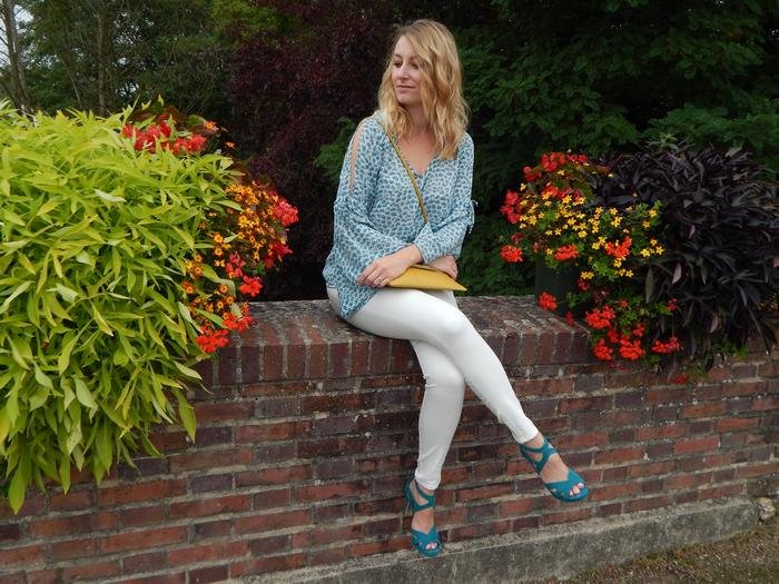 look casual chic avec l'une des tendances de la rentrée: les manches pagodes