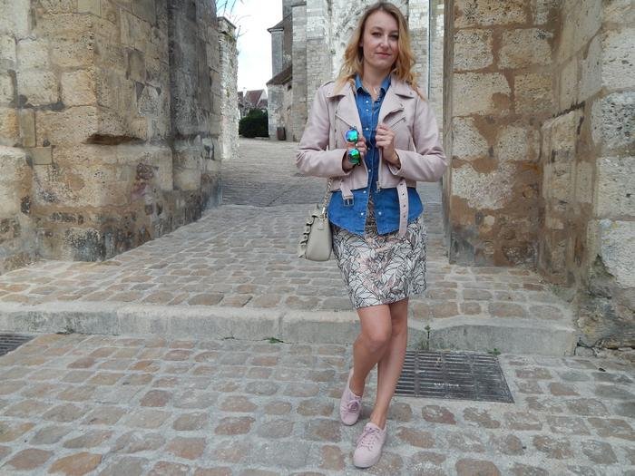 look casual pour l'automne avec des couleurs pastels