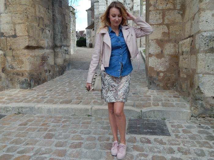 look casual pour l'automne avec des couleurs pastels